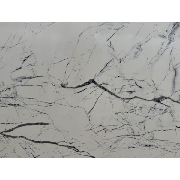 Calacatta Stratus Close